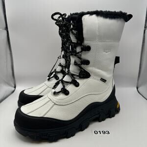UGG Women's 8 Adirondack Meridian Hiker White Leather Waterproof Vibram $400